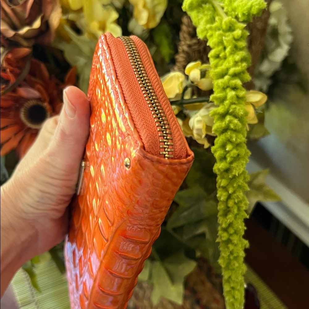 Brahmin Orange/Coral Croc-Embossed Zip Around Wallet -Leather. USED but GUC - Picture 14 of 15
